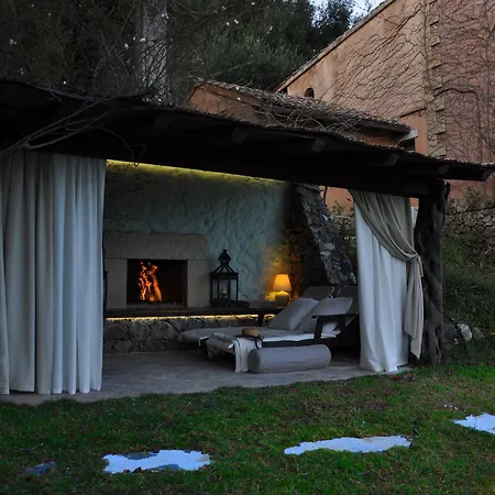 Manavra Villa *
